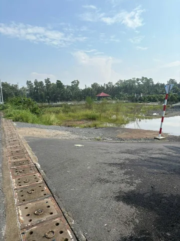 Bán lô đất ngộp 1000m mặt tiền lương ngang tân nhựt bình chánh