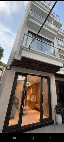 Bán nhà mới phố Việt Hưng 33 m2 X 5 tầng X 6.99 tỷ Long Biên Hà Nội.Ngõ rộng full nội thất về ở ngay.