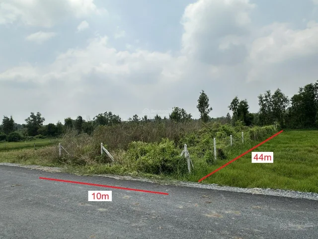 Bán đất Củ Chi! Bán lô đất mt đường nhựa 812, dt 440,7m, có 150m thổ, xã An Phú (cũ).