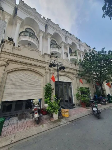 Bán nhà 4 Tầng, Hẻm ôtô, DT: 68m² full thổ cư ngang 4m giá 6.8 tỷ tại Phường Bình Tân