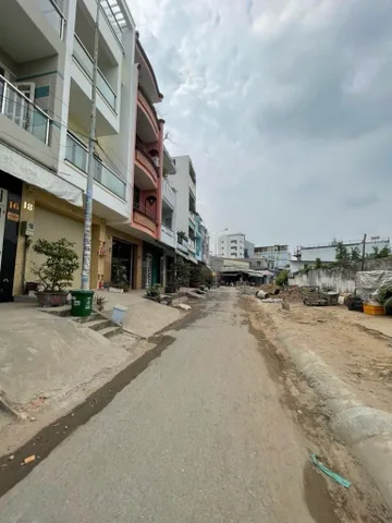 BÁN NHÀ MẶT TIỀN KDC NAM HÙNG VƯƠNG BÌNH TÂN 67M2 3 TẦNG 4PN 8.6 TỶ KINH DOANH TỐT