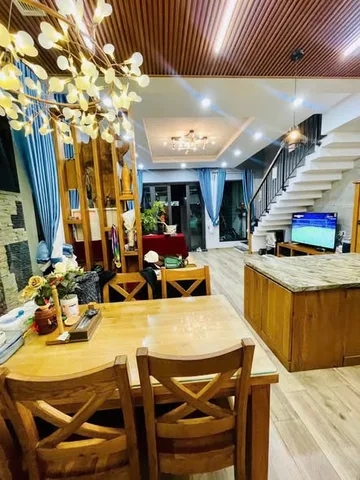 🏠 BÁN NHÀ ĐƯỜNG 3/2 – DIỆN TÍCH 80M2 – 3 TẦNG 3 MÊ – 3 PHÒNG NGỦ 4 WC – SÂN THƯỢNG RỘNG