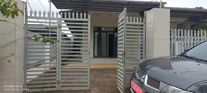 Bán nhà 349.6m² có sẵn 100m² thổ cư ngang 5m giá 1.45 tỷ tại Xã Ea Ktur