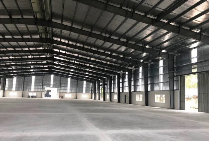 Cho Thuê Xưởng Sản Xuất 3500m2 khuân Viên Rộng. CCN THIỆN TÂN - VĨNH CỬU