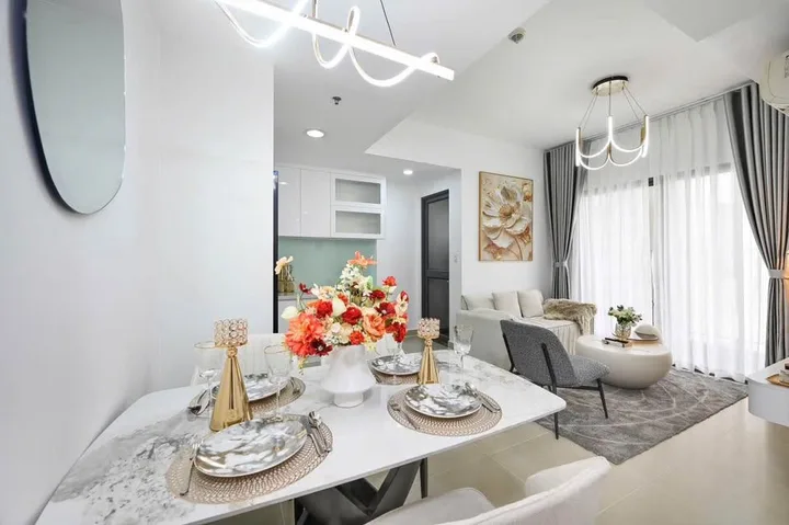 Căn hộ mới 50m2/2pn view hồ bơi ,2 tỷ250 Full NT.Nguyễn Thượng Hiền 0794818249