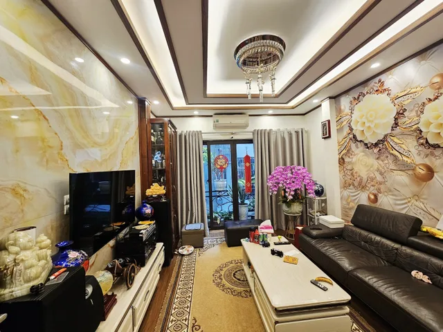 Bán nhà Thịnh Hào1, 39/42m² có sẵn 39m² thổ cư ngang 3.7m giá 16.3 tỷ tại Đường Ngõ Thịnh Hào 1 Phường Ô Chợ Dừa (MUA/BÁN BĐS nhắn tin Zalo 0862299066)