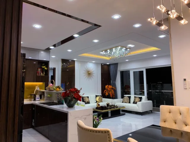 Chính Chủ Cần Bán Gấp Căn Hộ 2PN Rộng 70m² tại Xi Grand Court, Quận 10 - Sổ Hồng Riêng - 6.7 Tỷ