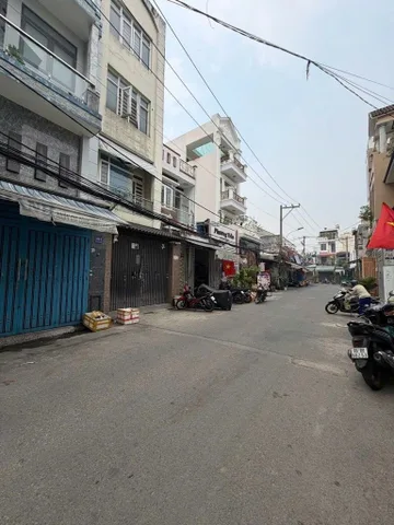 Bán nhà 5 Tầng, Hẻm ôtô Thông, DT: 170m² full thổ cư ngang 8,5m giá 17 tỷ tại Phường Bình Trị Đông