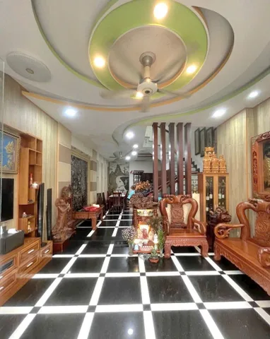 BÁN NHÀ ĐẸP SÁT BÌN.H THÀNH - ĐƯỜNG XE TẢI - ( 5X15M )