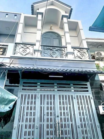 Nhà Bình Trị Đông,ngay sát chợ,hẻm 5m, ô tô đỗ cửa,shr, hoàn công đủ,4t750.