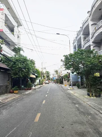 Bán nhà gấp 4 Tầng MT Lê lư Tân Phú