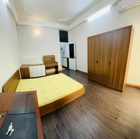 CHÍNH CHỦ CHO THUÊ PHÒNG RỘNG GẦN 50M² TẠI BÌNH THẠNH – FULL NỘI THẤT, CÓ BAN CÔNG, TÁCH BẾP RIÊNG