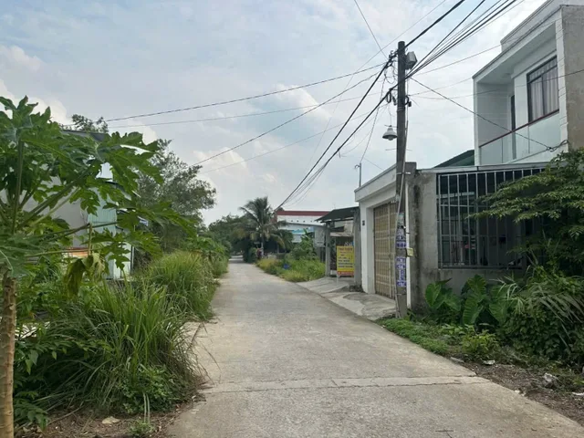 Bán đất mặt tiền Bê tông Ôtô xã Phạm Văn Hai huyện Bình Chánh TPHCM, DT: 5x23m, giá ngộp chỉ: 2,1 tỷ.