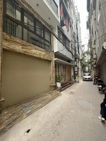 NHÀ MỚI 8 TẦNG- GA RA Ô TÔ -NGÕ THÔNG KINH DOANH Nguyễn Văn Cừ 45m2 X 17.5 Tỷ Long Biên Hà Nội.