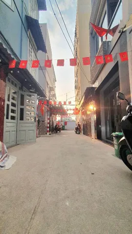 SÁT NHÀ GA T3 - NGAY CỘNG HOÀ - HXH LÝ THUYẾT - 50M2 - NHỈNH 6 TỶ