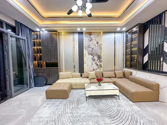 🌼 NHÀ ĐẸP KDC VIPP| NHÀ 3 TẦNG ĐƯỜNG D7 KDC HỒNG LOAN| 5 x 16 (80M2)|LỘ: 20M| ĐÔNG NAM| 4 PHÒNG NGỦ | 💰 5.8 TỶ🌼
📲 0939-260018 HUY