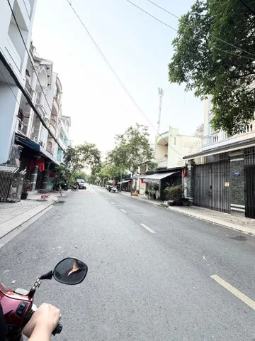 Bán nhà 148m² full thổ cư ngang 8m giá 19.5 tỷ tại Phường Phú Thạnh
