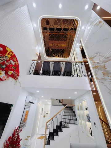 🏡  NHÀ MỚI 3 TẦNG- NGAY KHU ĂN UỐNG PHAN XÍCH LONG  HXH THÔNG - PHÚ NHUẬN. 🚗 GIÁP QUẬN 1 -  BÌNH THẠNH - QUẬN 3 - TÂN BÌNH- GÒ VẤP - DƯỚI 8TY