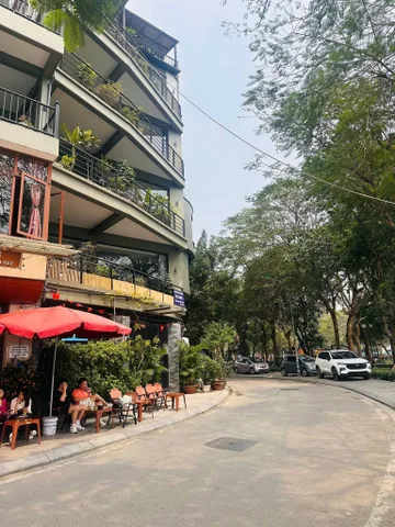 BÁN NHÀ MẶT PHỐ QUẢNG AN. TÂY HỒ. 180M2 - 6 TẦNG. KINH DOANH.