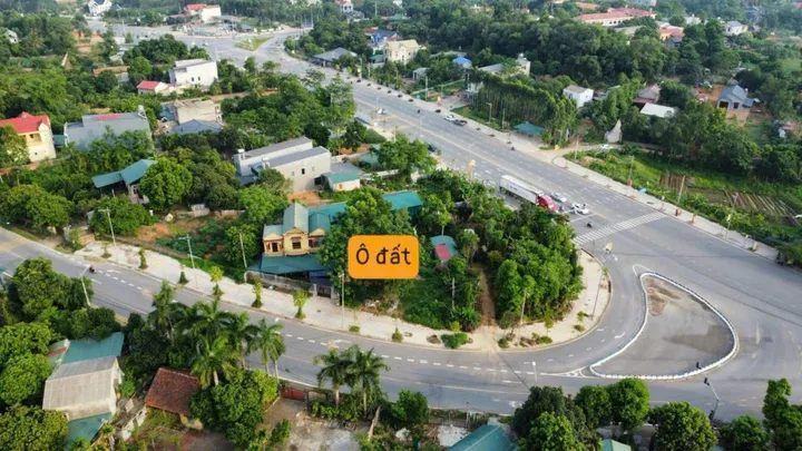 Bán đất 298.1m² có sẵn 70m² thổ cư ngang 10.5m giá 3.7 tỷ tại Xã Hy Cương