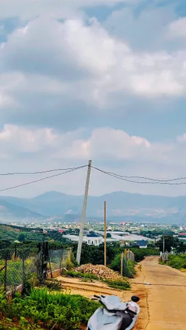 Đất thổ cư ngay trung tâm thị trấn Nam Ban Lâm Hà. View Panorama. Chỉ với 2.45 Triệu/m2