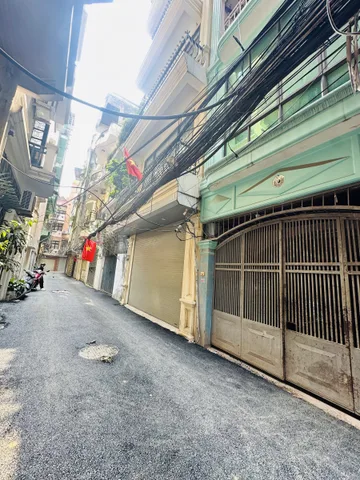 Bán nhà 60.6m² có sẵn 60m² thổ cư ngang 5m giá 28.8 tỷ tại Phường Ô Chợ Dừa
