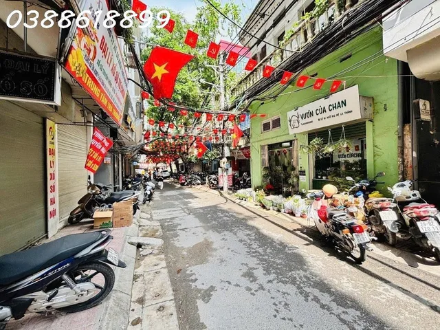 BÁN NHÀ PHÂN LÔ NGÕ ĐẸP NHẤT PHỐ NGUYÊN HỒNG - 82M x 5T, MT 5,2M - Ô TÔ - KINH DOANH