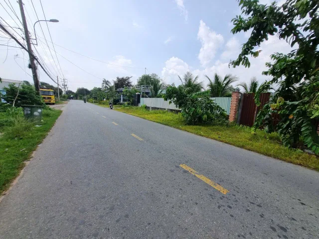 Bán đất 1299m² có sẵn 485m² thổ cư ngang 21m giá 29.5 tỷ tại Xã Nhuận Đức