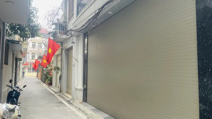 Bán nhà Nguyễn Văn Cừ 132m² full thổ cư ngang 7.9m giá 28.8 tỷ tại Đường Nguyển văn Cừ Phường Bồ Đề (MUA/BÁN BĐS nhắn tin Zalo 0862299066)