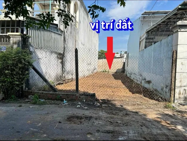 Bán lô đất 125m2, Đ.Nguyễn Văn Hoài ngay cạnh Bệnh Viện Đa Khoa Củ Chi, vị trí đẹp. Gía: 1 tỷ 100 triệu. SHR