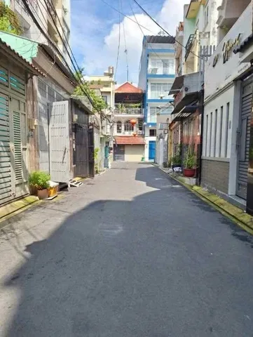 Bán nhà 4 Tầng , Hẻm ôtô, DT: 79,8m² có sẵn 76m² thổ cư ngang 4,2m giá 14.5 tỷ tại Phường Tân Bình