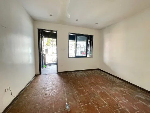 Bán nhà Tương Mai 47m² full thổ cư ngang 4m giá 13.8 tỷ tại Đường Tương Mai Phường Tương Mai 
(MUA/BÁN BĐS nhắn tin Zalo 0862299066)