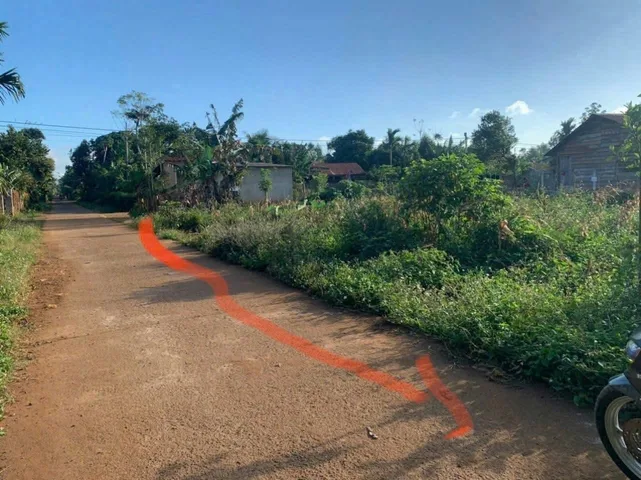 Bán đất 199.9m² có sẵn 60m² thổ cư ngang 10m giá 830 triệu tại Xã Cuôr Đăng