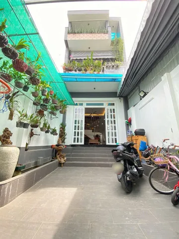 Kẹt Ngân Hàng, bán gấp Nhà 104m 3 Lầu hẻm xe hơi Quốc Lộ 13 gần Vạn Phúc Thủ Đức 8 tỷ