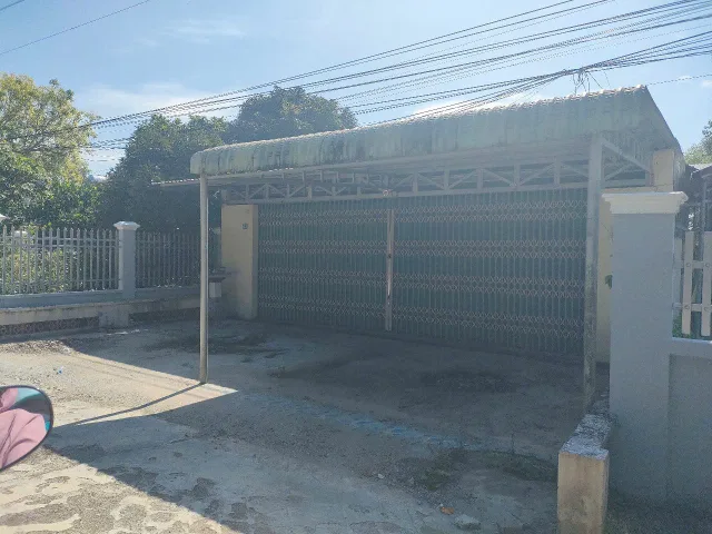 Cần bán gấp nhà kho TP. HCM (Phú giáo, Bình Dương), 700m2, thổ cư 200m2, mặt tiền DH 32m, 880tr