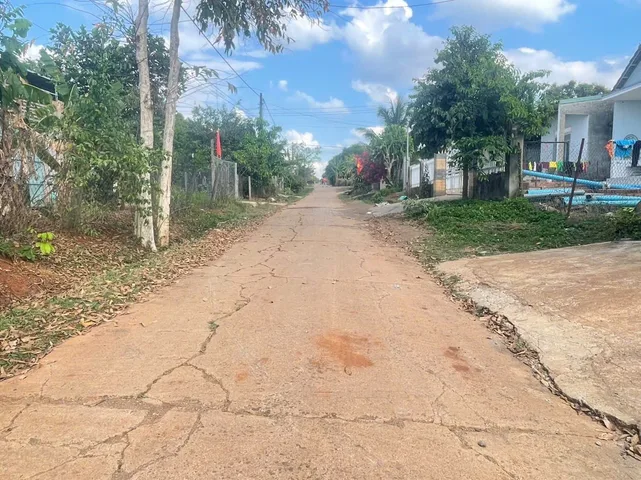 Bán nhà 361.6m² có sẵn 60m² thổ cư ngang 5m giá 2.3 tỷ tại Phường Buôn Ma Thuột