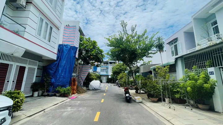 Bán Lô Đất Đẹp tái định cư VCN  Phước Long - Sổ Hồng đầy đủ
Xây dựng tự do