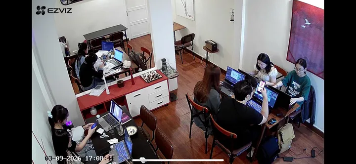 SANG QUÁN CÀ PHÊ NGAY TRUNG TÂM QUẬN 3 Địa điểm: Hẻm 4m Nguyễn Đình Chiểu, phường Bàn Cờ.