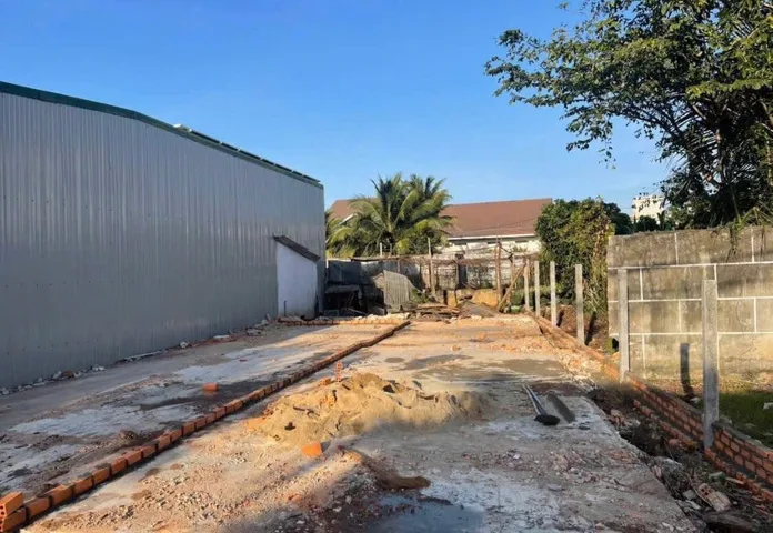 Lô đường Lương Thế Vinh - gần Ecopalace Bmt ĐakLak
diện tích 100m2 5m
giá 2tỷ780tr