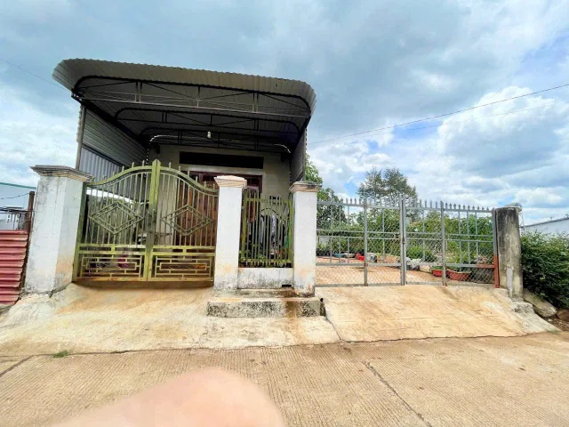 Bán nhà 200m² có sẵn 100m² thổ cư ngang 9m giá 1.65 tỷ tại Xã Quảng Phú