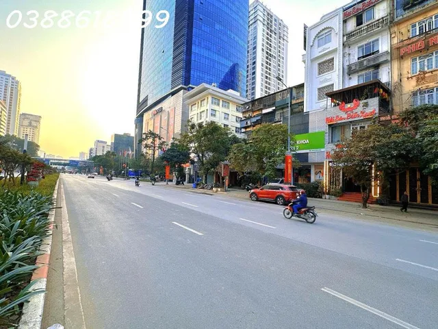 BÁN MẶT PHỐ NGUYỄN CHÍ THANH 120Mx8T, MT 5,5M - KINH DOANH