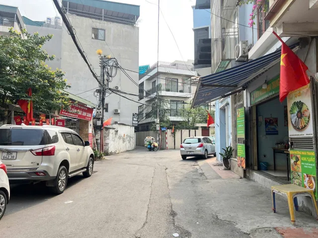 HÀNG HIẾM XUÂN LA - 53M² - OTO ĐỖ SÁT CỬA - NGÕ THÔNG TỨ TUNG - TIỆN ÍCH BẠT NGÀN