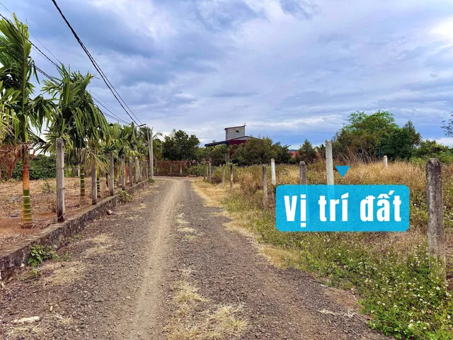 Bán đất 158m² có sẵn 70m² thổ cư ngang 8m giá 375 triệu tại Xã Ea Nuôl