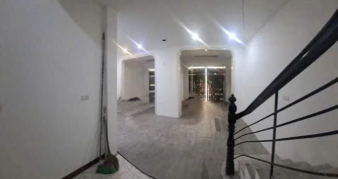 Cho Thuê Nhà Mặt Phố Trung Liệt - Đống Đa 50M² 3 Tầng 4 Ngủ - Nội Thất CB - Kinh Doanh Đa Dạng - Giá Thuê 25tr