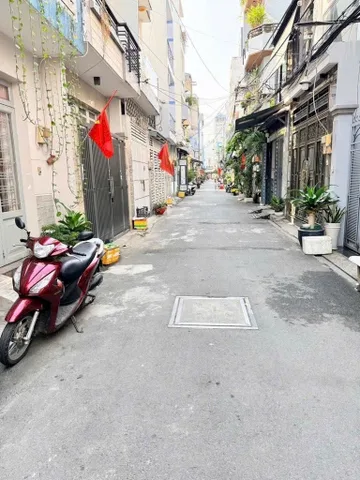NHÀ 3 TẦNG LÊ VĂN QUỚI HẺM ÔTÔ THÔNG
