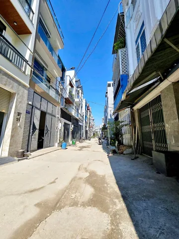 🚗 BÁN NHÀ 4 TẦNG - 51M2(4.2*12), HOÀN CÔNG - KHÔNG QH - NHÀ MỚI, HẺM XE HƠI - GẦN VINHOME. P LONG TRƯỜNG, THỦ ĐỨC.(A1)
