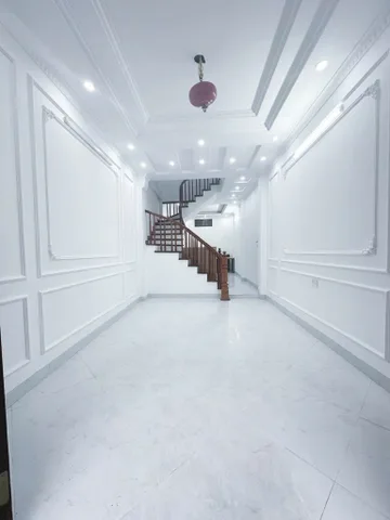 Bán nhà Giảng Võ, 36m, nhà xây mới, sổ đỏ nở hậu 10,9 Tỷ