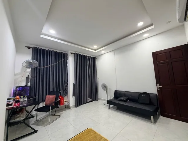 Bán nhà 4 Tầng, Hẻm ôtô, DT: 60m² full thổ cư ngang 4m giá 11 tỷ tại Phường Phú Thọ Hòa