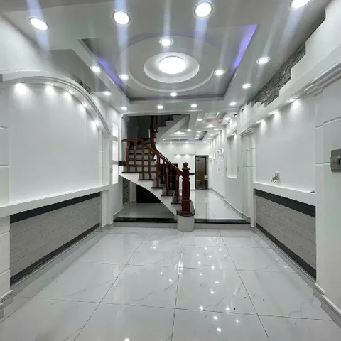 NHÀ NỞ HẬU PHONG THUỶ – HẺM XE HƠI 5M – NGAY HUỲNH TẤN PHÁT
