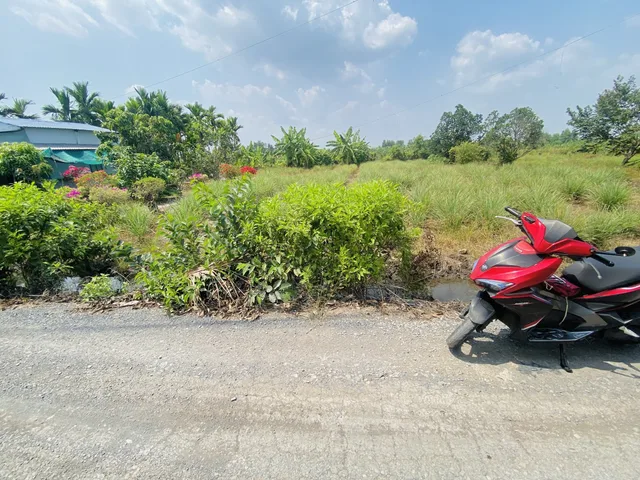 500m² đất Thổ Vườn (có sẵn 150m² thổ cư) ngang 14m Giá 1.5 tỷ - xã Bình Đức, Bến Lức, Long An